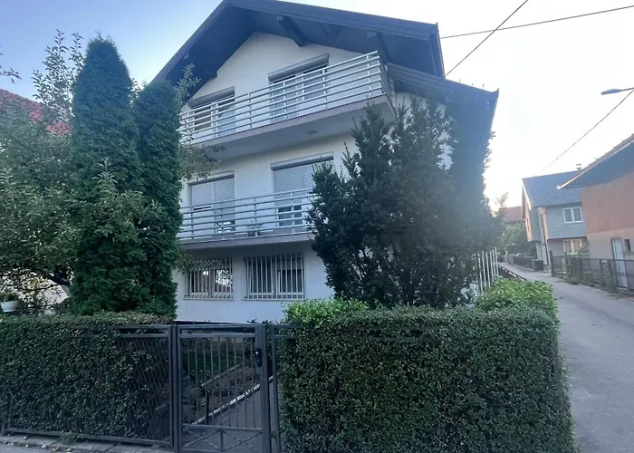 Lägenhet جنة Gana Sarajevo